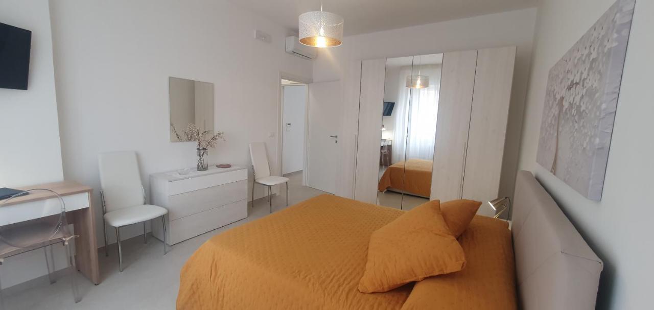 Casa Riblo E Flo Leilighet Monopoli Eksteriør bilde