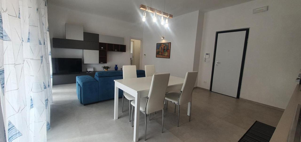 Casa Riblo E Flo Leilighet Monopoli Eksteriør bilde